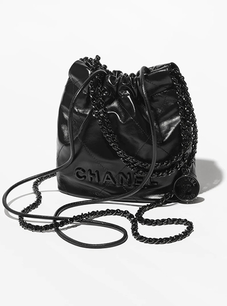 高仿Chanel女包 | 香奈儿2024新款包包 黑色logo 亮面小牛皮迷你垃圾包 流浪包