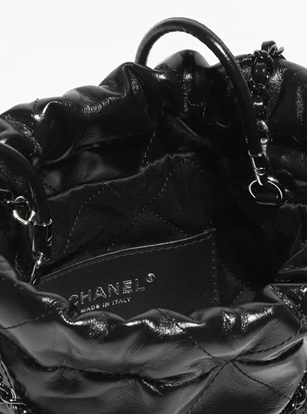 高仿Chanel女包 | 香奈儿2024新款包包 黑色logo 亮面小牛皮迷你垃圾包 流浪包