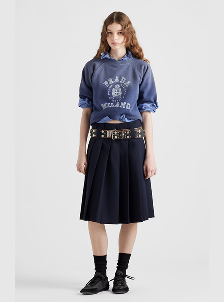 PRADA高仿女装 | 普拉达 A货服装  2025春夏PRADA新款 棉绒T恤