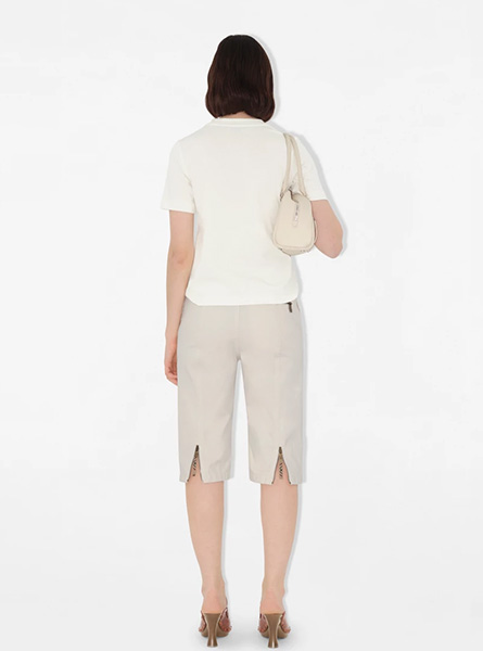 BURBERRY高仿女装 | 巴宝莉 A货服装 2025夏季BURBERRY新款 字母 B 徽章棉质 T 恤衫
