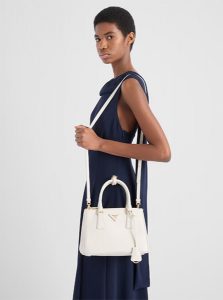 高仿PRADA包包 | A货普拉达女包 2025夏季PRADA新款小号Prada Galleria皮革手袋