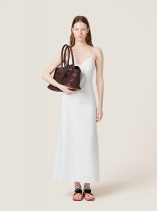 MIUMIU高仿女装 | 缪缪A货服装  2025夏季MIUMIU新款 象牙色 刺绣粗斜纹帆布长裙