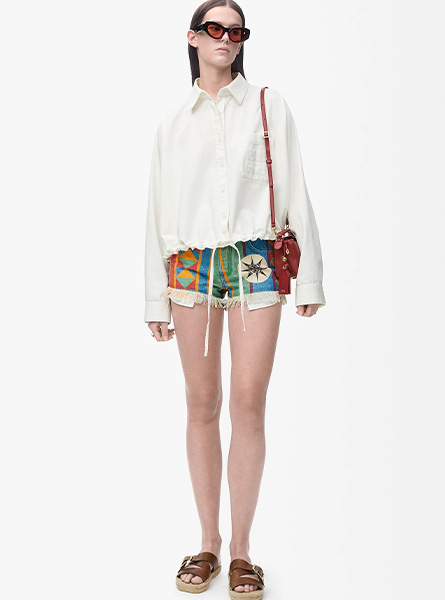 LOEWE高仿女装 | 罗意威A货服装  2025夏季LOEWE新款 单宁布短裤