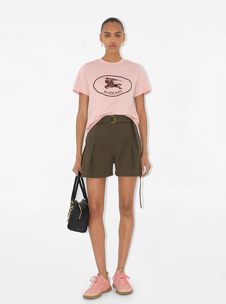 BURBERRY高仿女装 | 巴宝莉 A货服装 2025夏季BURBERRY新款 骑士印章棉质 T 恤衫