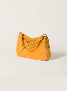 高仿MIUMIU包包 | A货缪缪包包 2025夏季MIUMIU新款 威士忌色 Aventure绒面皮革手袋