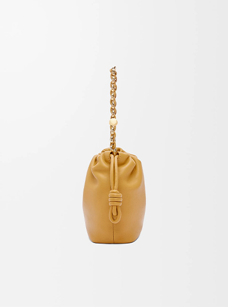 高仿LOEWE包包 | A货罗意威包包 2025年LOEWE新款 迷你柔软纳帕羊皮革 沙漠黄 Flamenco Purse 手袋