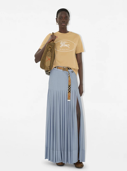 BURBERRY高仿女装 | 巴宝莉 A货服装 2025夏季BURBERRY新款 骑士印章棉质 T 恤衫