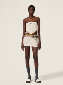 MIUMIU高仿女装 | 缪缪A货服装  2025夏季MIUMIU新款 中性色 棉质和绒面皮革迷你裙