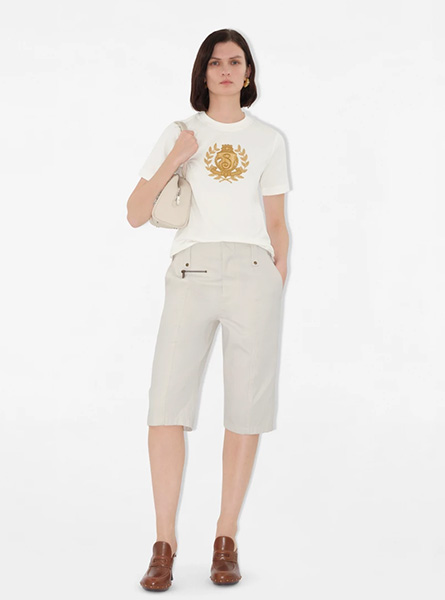BURBERRY高仿女装 | 巴宝莉 A货服装 2025夏季BURBERRY新款 字母 B 徽章棉质 T 恤衫