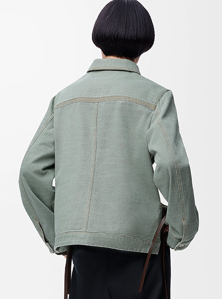 LOEWE高仿女装 | 罗意威A货服装  2025早秋LOEWE新款 卡其绿色单宁布工装夹克