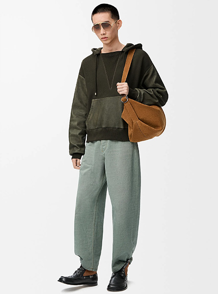 LOEWE高仿男装 | 罗意威A货服装  2025早秋新款 卡其绿色棉质和纳帕羊皮革混搭连帽卫衣