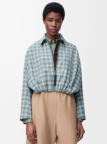 LOEWE高仿女装 | 罗意威A货服装  2025早秋LOEWE新款 浅蓝色羊毛混纺垂坠夹克