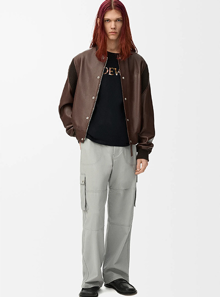 LOEWE高仿男装 | 罗意威A货服装  2025早秋新款 黑色棉质宽松版型 T 恤