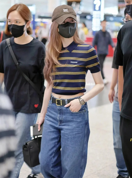 高仿MIUMIU上衣 王心凌同款