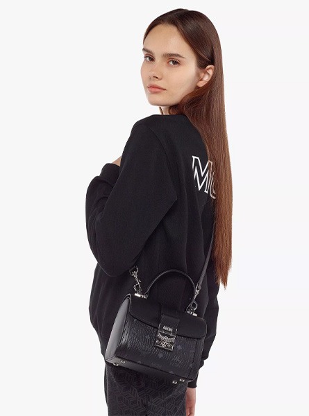 高仿MCM包包 | A货MCM女包 新款 黑色Tracy Visetos Satchel包