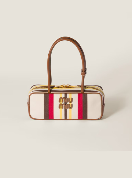高仿MIUMIU包包  Beau帆布和皮革手袋 赵今麦演绎MiuMiu夏日系列手袋