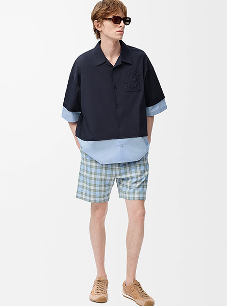 LOEWE高仿男装 | 罗意威A货服装  2025早秋新款 深海军蓝棉质短袖衬衫