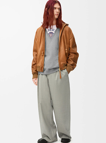 LOEWE高仿男装 | 罗意威A货服装  2025早秋新款 灰色棉质运动衫卫衣