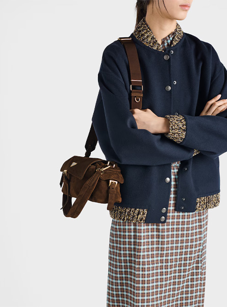 高仿PRADA包包 | A货普拉达女包 2025秋冬PRADA新款 可可棕Prada Explore中号绒面皮革单肩包