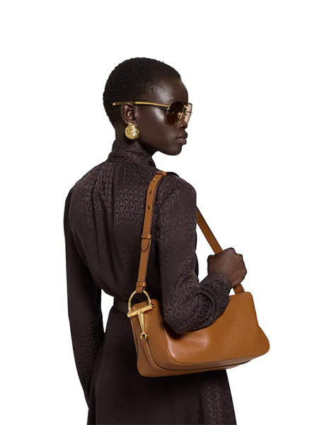 高仿GUCCI包包 | A货古驰女包 2025秋冬GUCCI新款 棕色 Gucci Half Horsebit系列中号肩背包