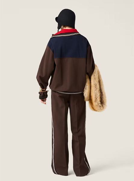 MIUMIU高仿女装 | 缪缪A货服装  2025秋冬MIUMIU新款 可可棕 拉链卫衣
