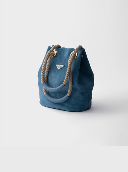 高仿PRADA包包 | A货普拉达女包 2025秋冬PRADA新款星际蓝 小号Prada Mariner 绒面皮革水桶包