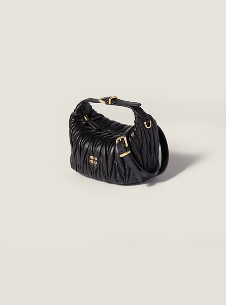 高仿MIUMIU包包 | A货缪缪包包 2025秋冬MIUMIU新款 黑色Matelassé Nappa皮革小袋