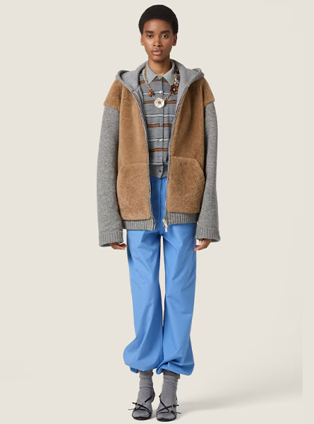 MIUMIU高仿女装 | 缪缪A货服装  2025秋冬MIUMIU新款 灰色羊毛开衫