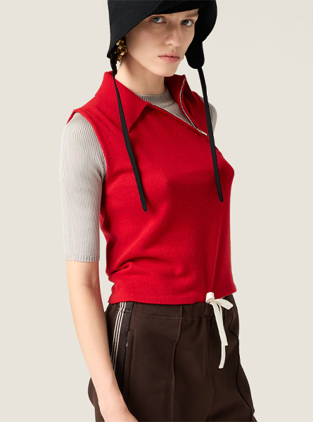 MIUMIU高仿女装 | 缪缪A货服装  2025秋冬MIUMIU新款 红色 无袖羊绒Polo衫