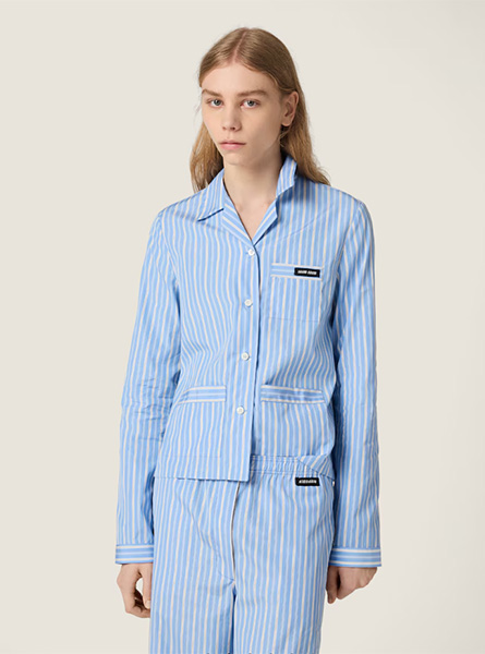 MIUMIU高仿女装 | 缪缪A货服装  2025秋冬MIUMIU新款 浅蓝色条纹府绸睡衣衬衫