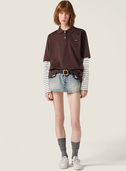 MIUMIU高仿女装 | 缪缪A货服装  2025秋冬MIUMIU新款 可可棕 平纹针织马球衫