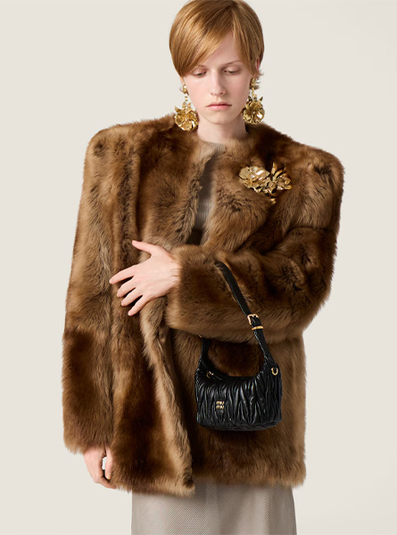 高仿MIUMIU包包 | A货缪缪包包 2025秋冬MIUMIU新款 黑色Matelassé Nappa皮革小袋