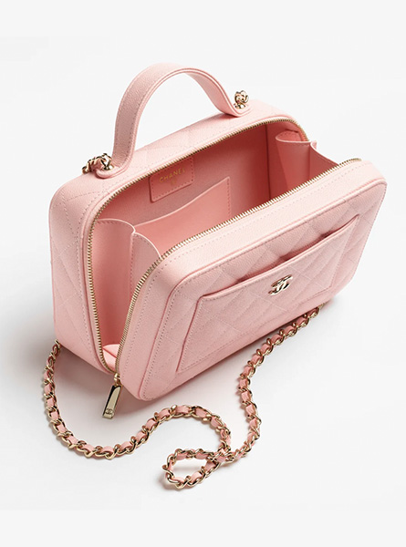 高仿CHANEL包包 | A货香奈儿女包 2025/26秋冬预告系列 淡粉红链条化妆包