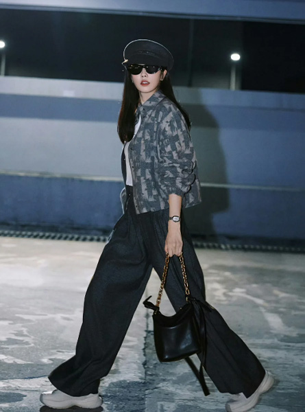 白鹿启程米兰，将出席Emporio Armani 2026春夏系列大秀和Jimmy Choo