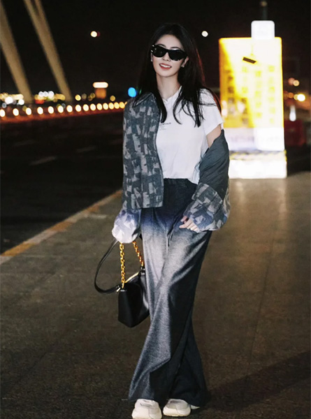 白鹿启程米兰，将出席Emporio Armani 2026春夏系列大秀和Jimmy Choo