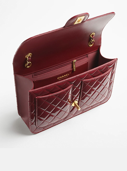 高仿CHANEL包包 | A货香奈儿女包 2025/26秋冬预告系列 酒红色口盖包