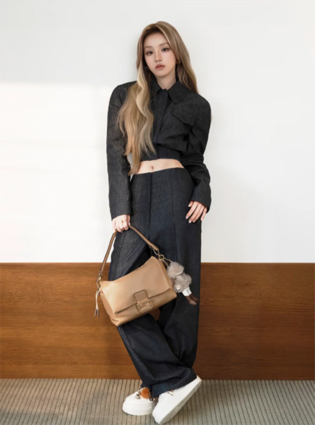 高仿FENDI包包 Mamma Baguette中号手袋 宋雨琦同款 包包