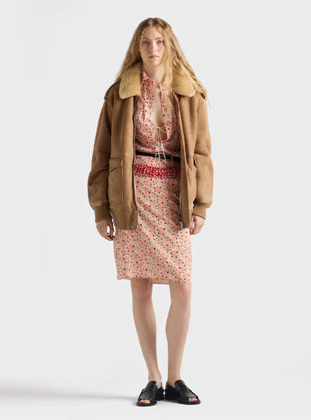 PRADA高仿女装 | 普拉达 A货服装  2025秋冬PRADA新款 花卉印花乔其纱衬衫