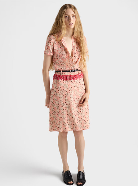 PRADA高仿女装 | 普拉达 A货服装  2025秋冬PRADA新款 花卉印花乔其纱衬衫