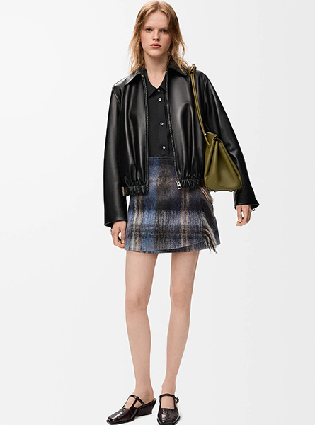 LOEWE高仿女装 | 罗意威A货服装  2025秋冬新款 马海毛和羊毛混纺半身裙