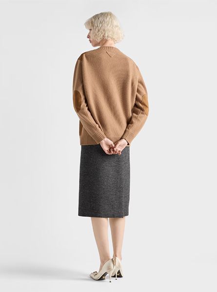 PRADA高仿女装 | 普拉达 A货服装  2025秋冬PRADA新款 明线半身裙