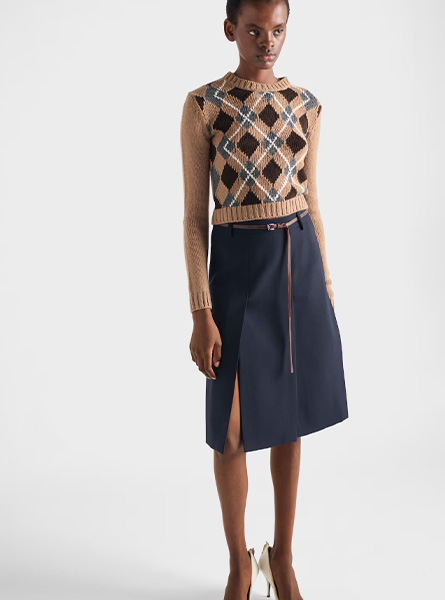 PRADA高仿女装 | 普拉达 A货服装  2025秋冬PRADA新款 羊绒圆领毛衣