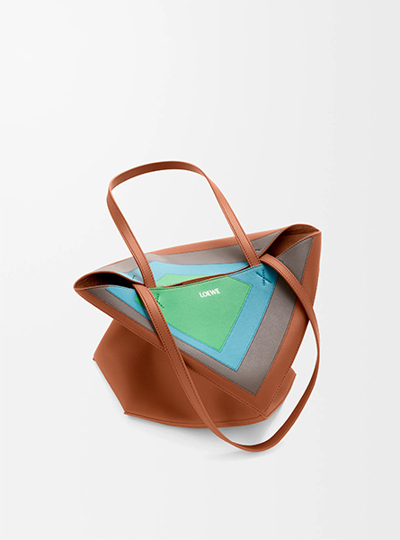 高仿LOEWE包包 | A货罗意威女包 2025秋冬新款 中号纳帕牛皮革 Puzzle Fold 手袋 折叠包