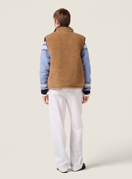 MIUMIU高仿女装 | 缪缪A货服装  2025秋冬MIUMIU新款 技术性pongé面料泰迪羽绒背心