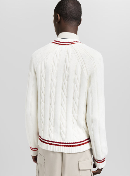 LV高仿男装 | 路易威登 A货服装  2025秋冬LV新款 学院风格 V 领绞花针织套头衫