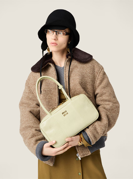高仿MIUMIU包包 | A货缪缪包包 2025秋冬MIUMIU新款 淡草绿色 Beau Ayers皮革手袋