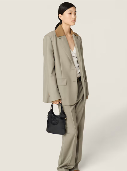 高仿MIUMIU包包 | A货缪缪包包 2025秋冬MIUMIU新款 黑色IVY皮革手袋