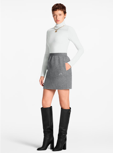 LV高仿女装 | 路易威登 A货服装  2025秋冬LV新款 挂锁项链长袖上衣