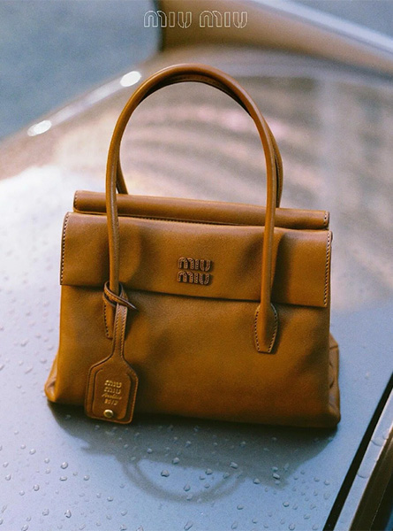 高仿MIUMIU包包 赵今麦 ✖️ Miu Miu