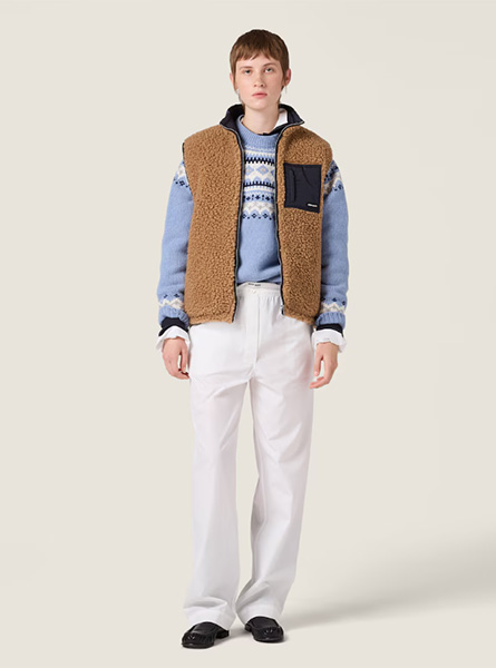 MIUMIU高仿女装 | 缪缪A货服装  2025秋冬MIUMIU新款 技术性pongé面料泰迪羽绒背心